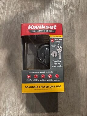 Kwikset SmartKey Deadbolt Keyed 1 Side Venetian Bronze New Open Box - #99800-122